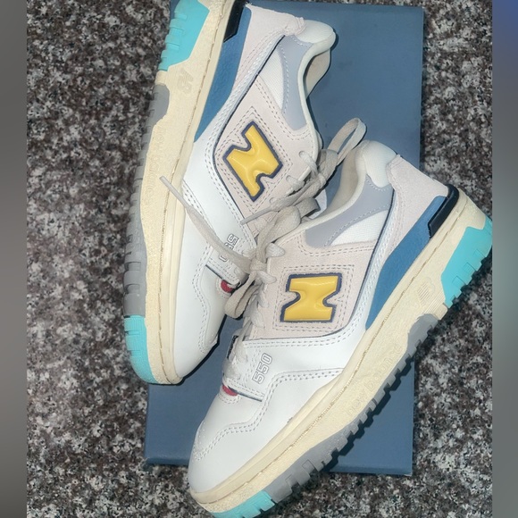 Kids New Balance 550 ๐ - Picture 3 of 9